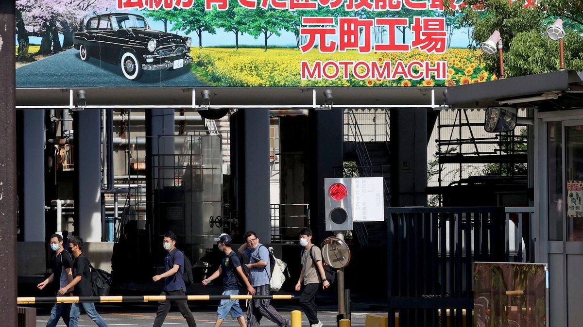 Toyota zastavila výrobu ve všech 14 japonských závodech, na vině je systémová chyba